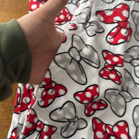 Disney Store Ladies Minnie Mouse Pajama Set - Picture 11 of 11